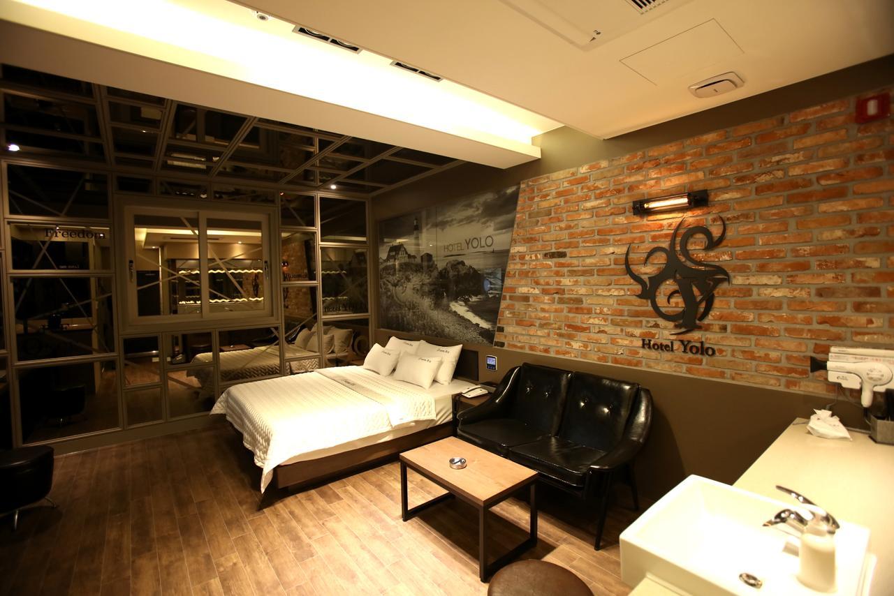 Hotel Yolo Chongnae-dong Dış mekan fotoğraf